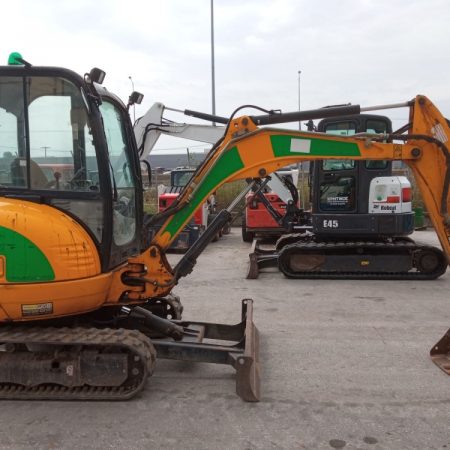 JCB 8030